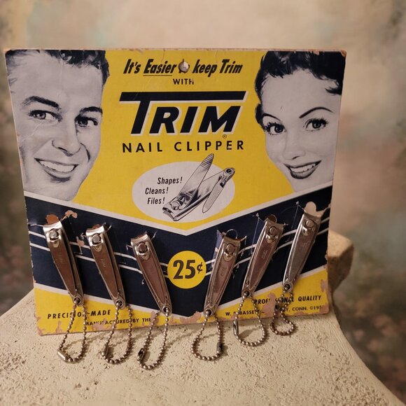 Trim Nail Clipper Vintage Store Display Advertising 2 Sided 12 Clippers Included - Picture 1 of 13